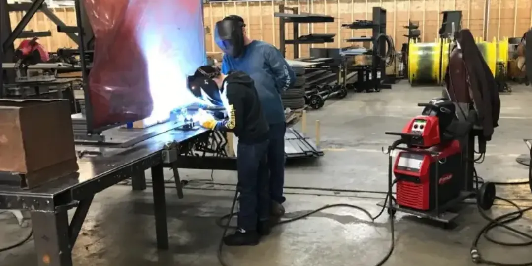 金屬加工公司使用高強度10K樹脂3D列印焊接夾具